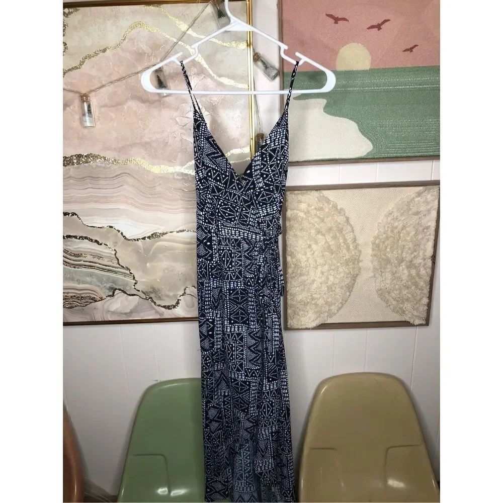 One Clothing Side Tie Dress	Size S, Wrap dress, excellent condition, Extra snap